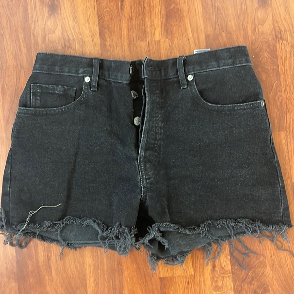 Everlane Cheeky Shorts - Brand New!